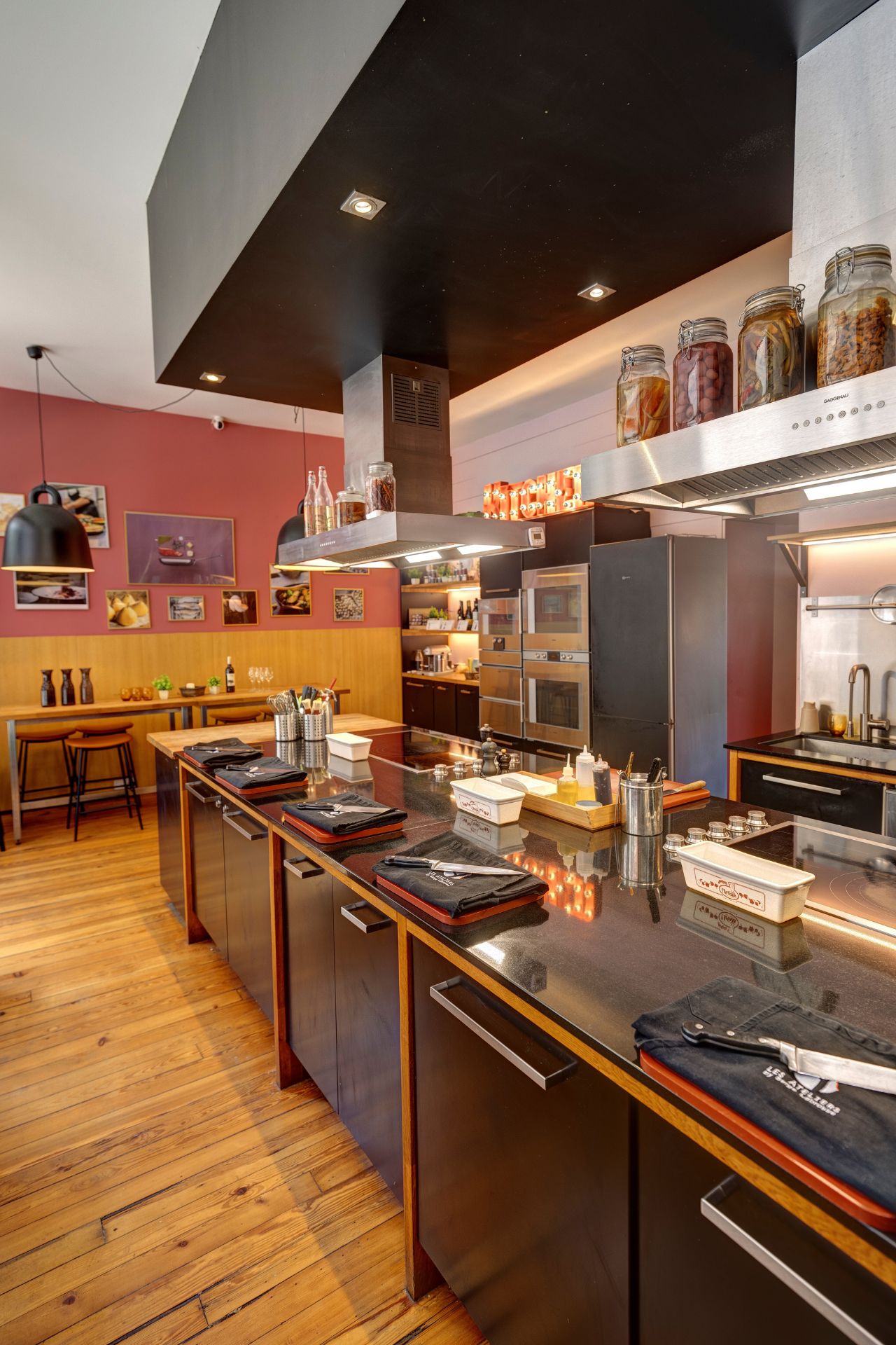 Cooking island at the Geneva atelier