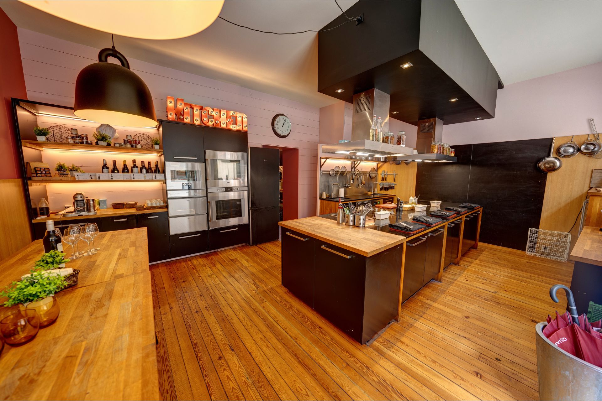 Geneva workshop kitchen